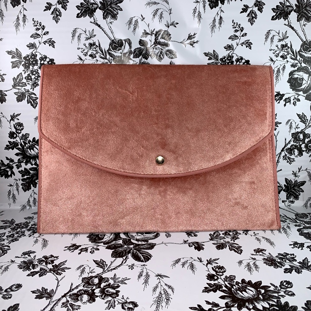 NWT Target A New Day rose velvet clutch